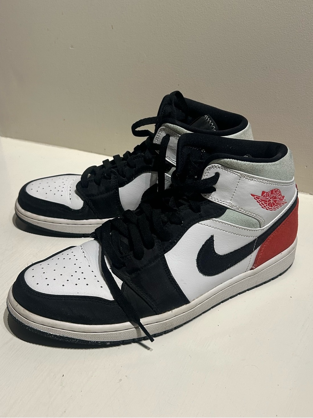 Air Jordan 1 Nike Mid SE Sneakers - White/Grey/Black/Red, Size 12